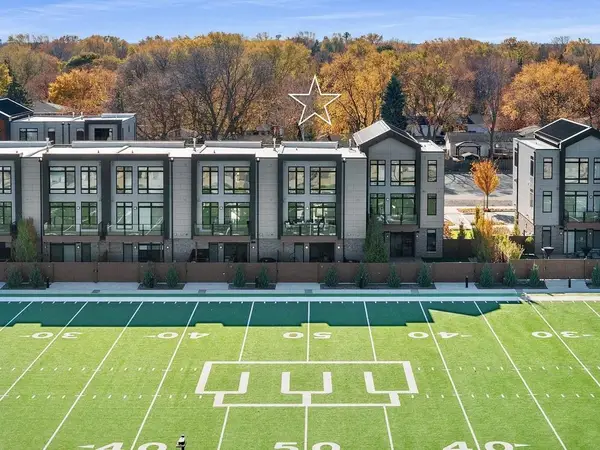 1108 BROOKWOOD DRIVE, Green Bay, WI 54304