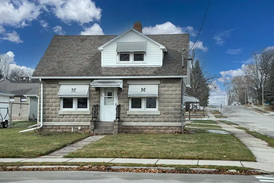 231 N NASH STREET, Hortonville, WI 54944 - Image #3