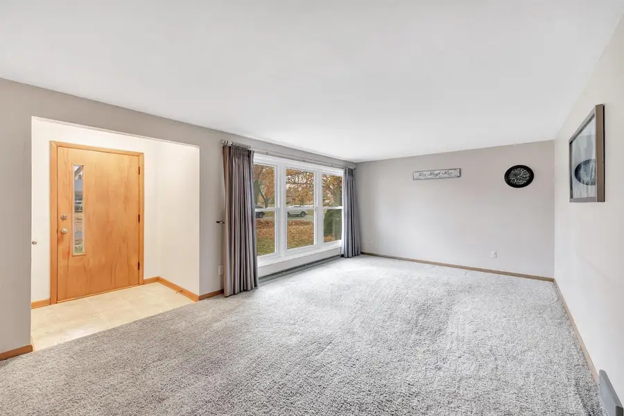 1549 FOELLER DRIVE, Green Bay, WI 54302 - Image #2