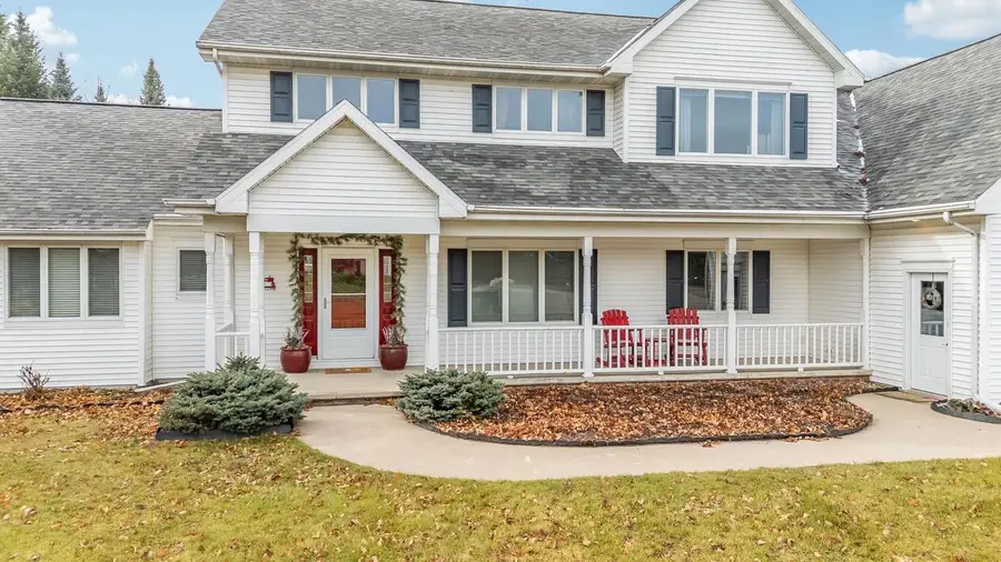 E5975 SUNSET COURT, Weyauwega, WI 54983 - Image #2