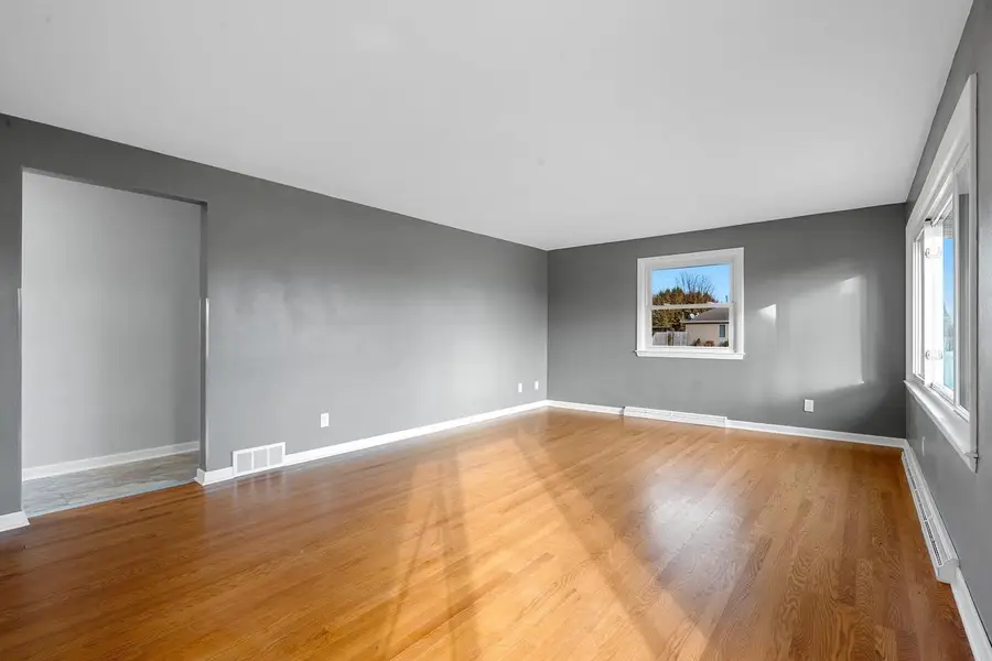 4710 W CAPITOL DRIVE, Appleton, WI 54913 - Image #2