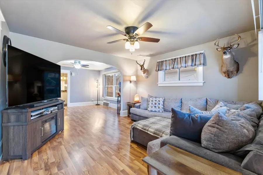 817 S OAKLAND AVENUE, Green Bay, WI 54304 - Image #3