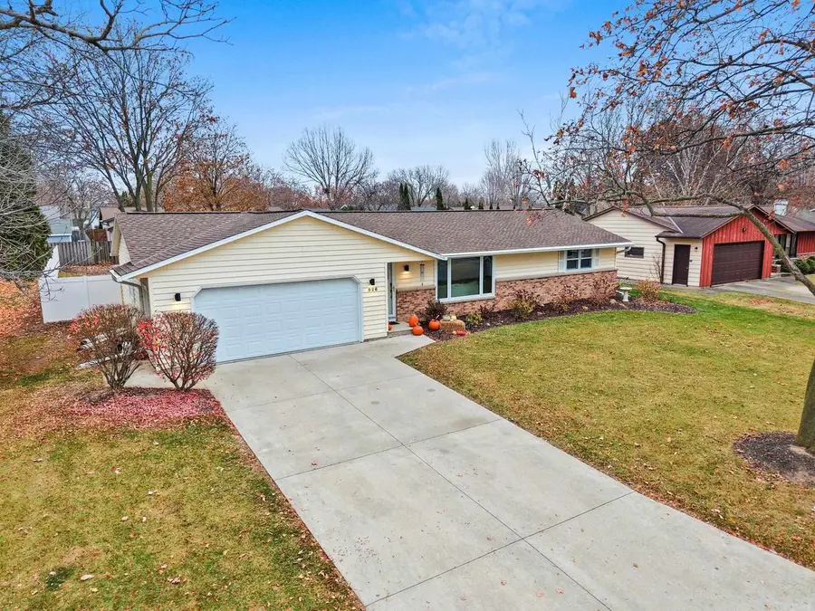 526 LORRAINE LANE, Green Bay, WI 54311 - Image #2
