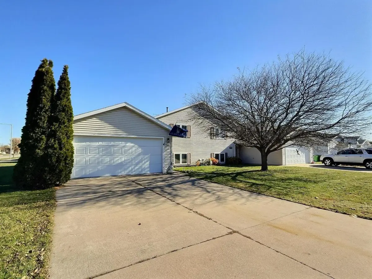 296 WINTERGREEN DRIVE, Omro, WI 54963 - Image #1