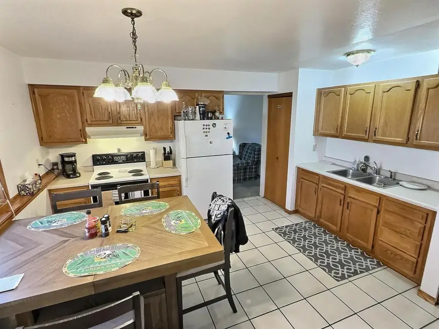 273 WINTERGREEN DRIVE, Omro, WI 54963 - Image #2