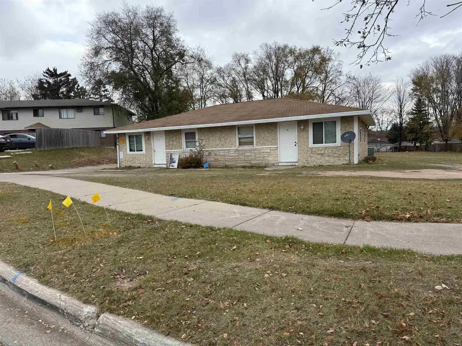 2075 IMPERIAL LANE, Green Bay, WI 54302 - Image #2