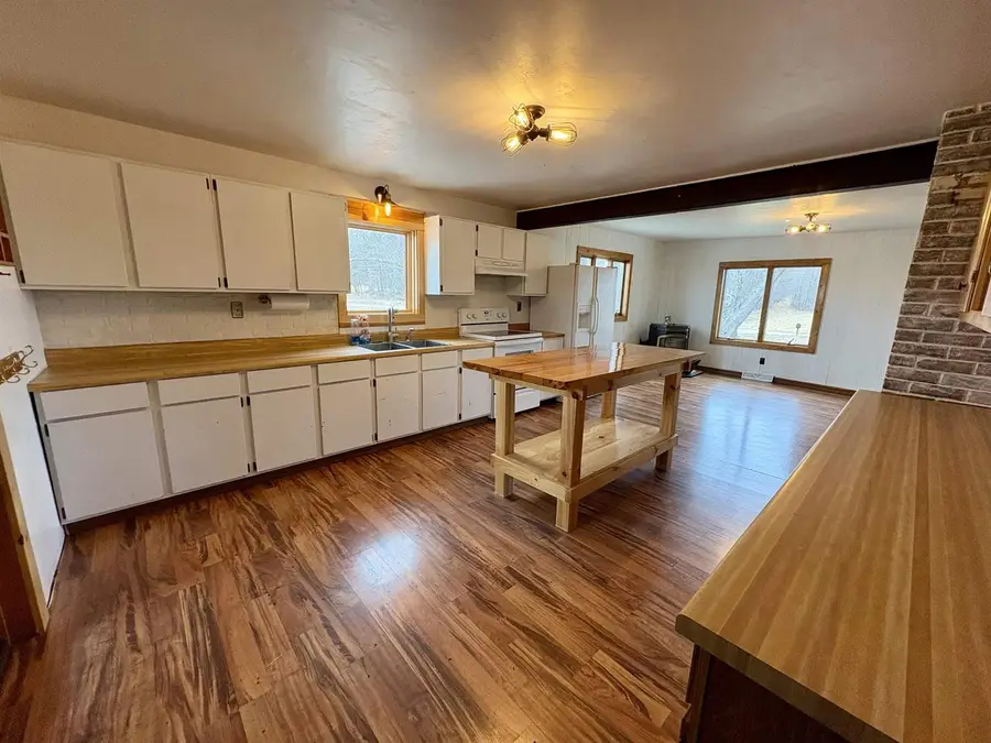 W10349 VALLEY VIEW ROAD, Shawano, WI 54166 - Image #3