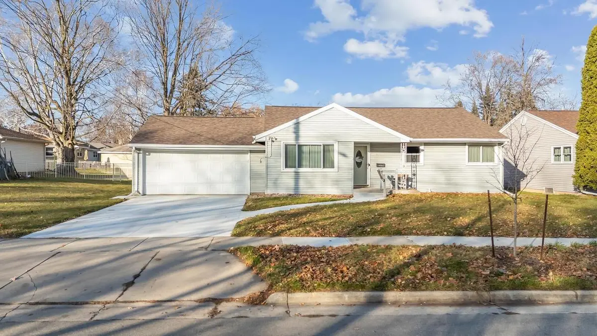 818 W MARQUETTE STREET, Appleton, WI 54914 - Image #1