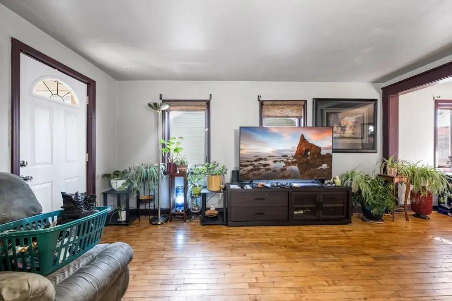 1115 N RICHMOND STREET, Appleton, WI 54911 - Image #3