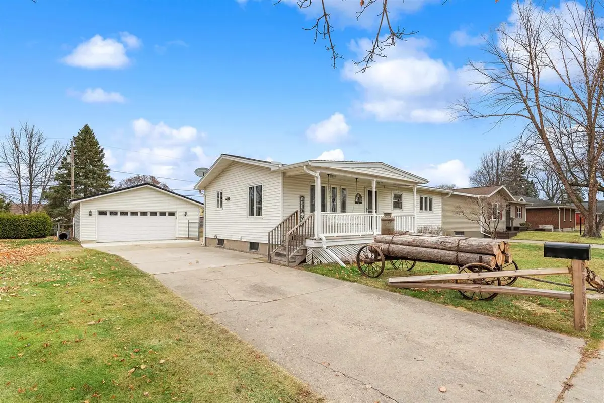 1520 DAGGETT STREET, Marinette, WI 54143 - Image #1