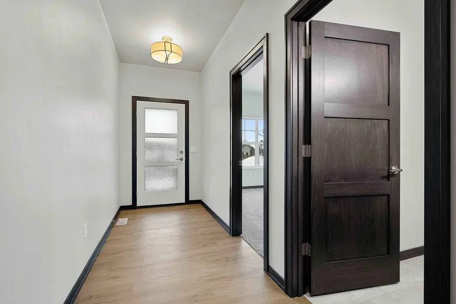 497 PAPERMILL CIRCLE, Kimberly, WI 54136 - Image #2