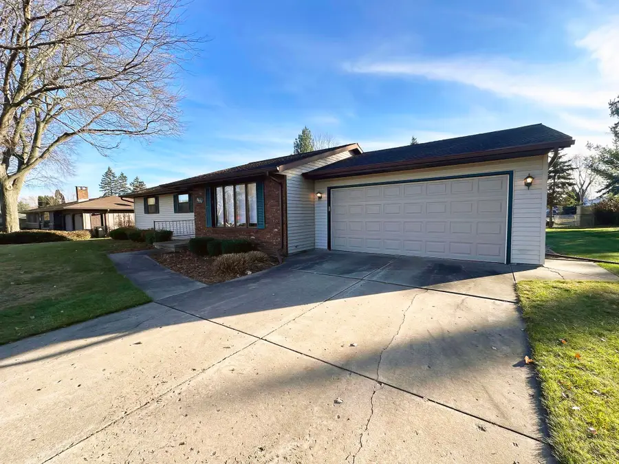 2651 KENHILL DRIVE, Green Bay, WI 54313 - Image #3