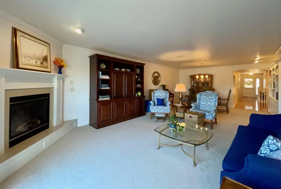 1319 POND VIEW CIRCLE  #59, De Pere, WI 54115 - Image #2