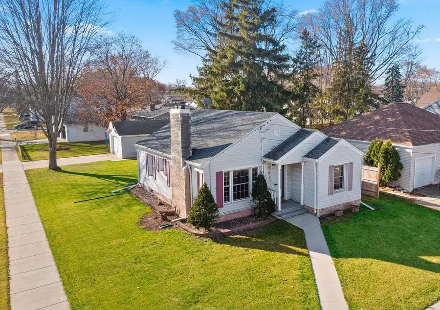 953 ROSCOE STREET, Green Bay, WI 54304 - Image #2