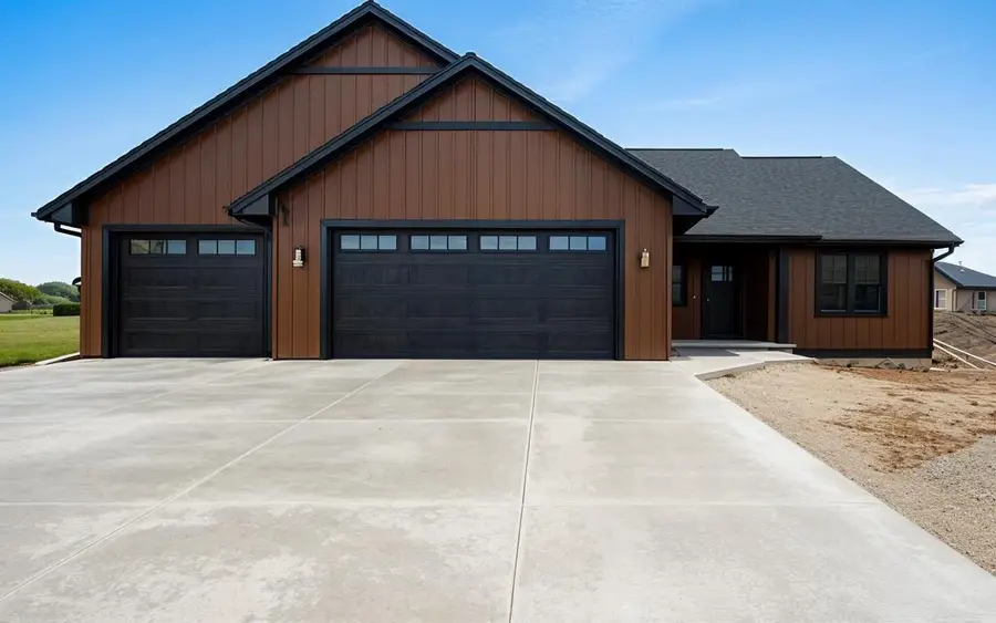206 ABBY LANE, Francis Creek, WI 54214 - Image #2