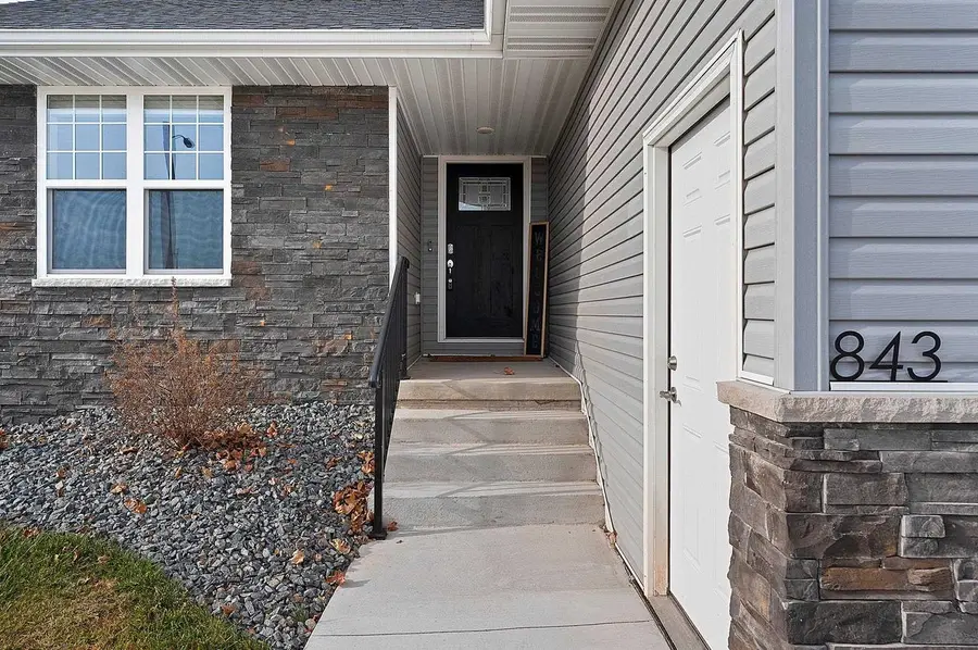 843 RED HAWK DRIVE, Pulaski, WI 54162 - Image #3