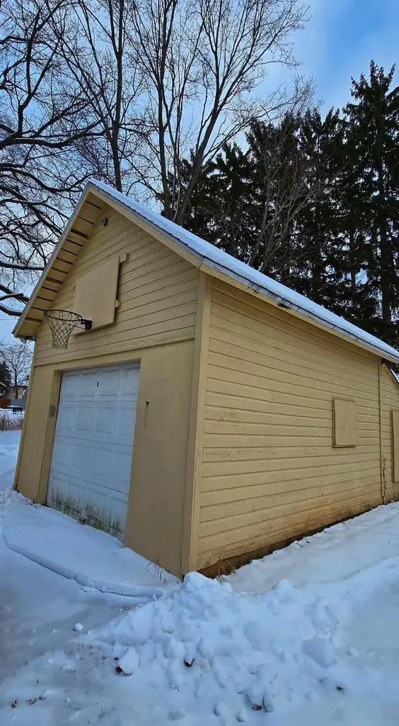 122 W BERLIN STREET, Berlin, WI 54923 - Image #2