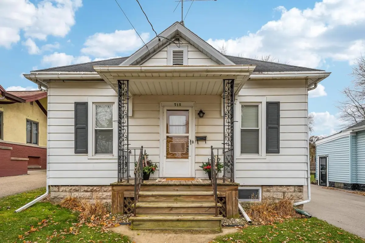 715 W 4TH STREET, Appleton, WI 54914 - Image #1