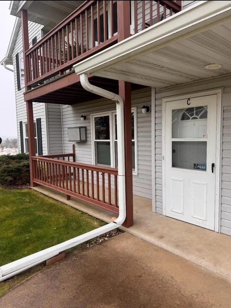 210 COUNTRY SIDE COURT, Waupaca, WI 54981 - Image #2