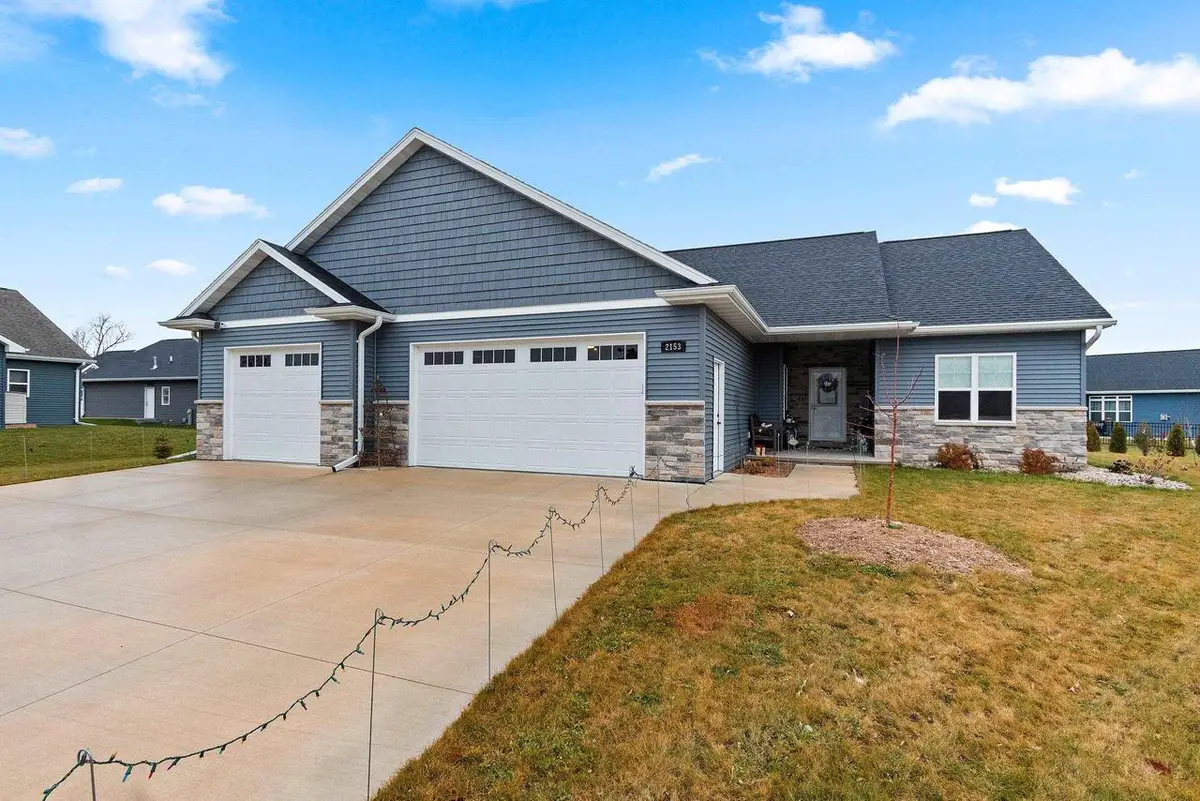 2153 CAROLINE COURT, Neenah, WI 54956 - Image #1