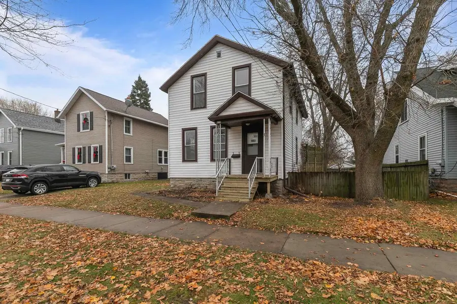 819 OTTER AVENUE, Oshkosh, WI 54901 - Image #2