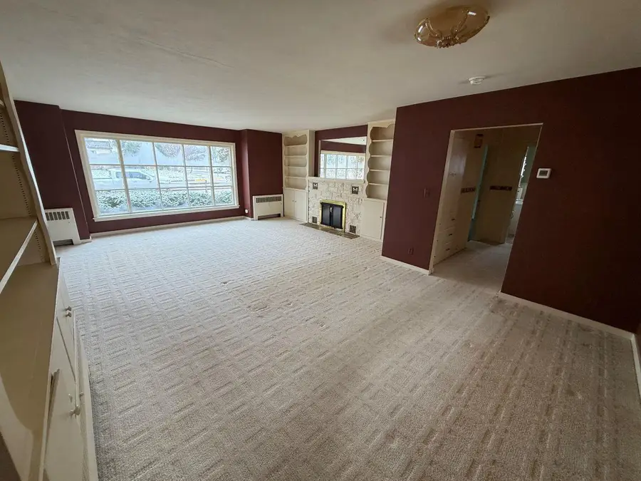 18 20TH STREET, Clintonville, WI 54929 - Image #2