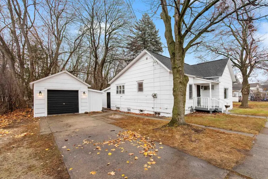 144 HATTIE STREET, Marinette, WI 54143 - Image #2