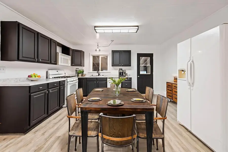 144 HATTIE STREET, Marinette, WI 54143 - Image #3