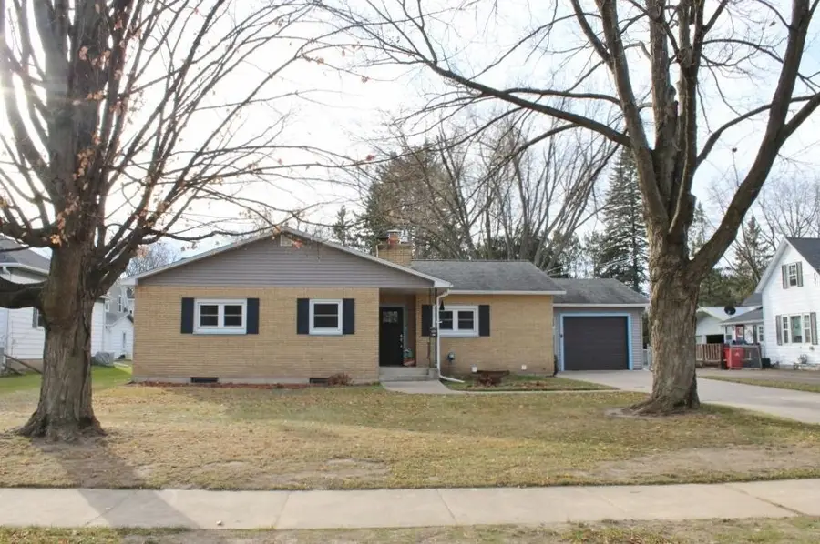 313 10TH AVENUE, Antigo, WI 54409 - Image #2