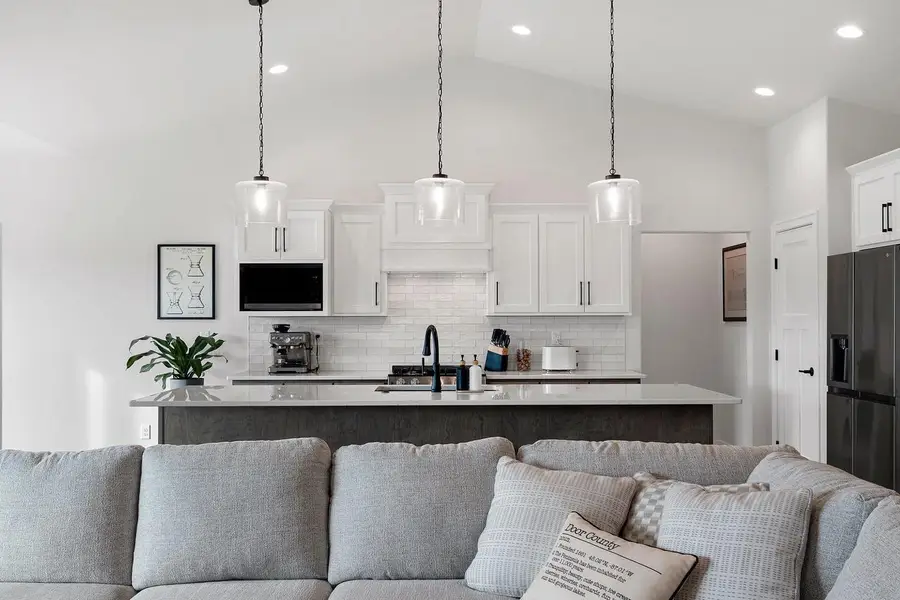 2652 CHAMBERS CROSSING, Suamico, WI 54313 - Image #2