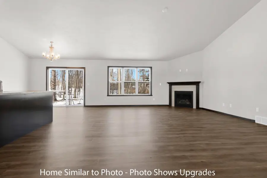 1715 BETTY JEAN LANE, Green Bay, WI 54313 - Image #2