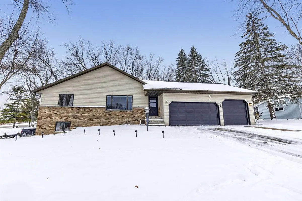 1091 CIRCLE DRIVE, Green Bay, WI 54313 - Image #1
