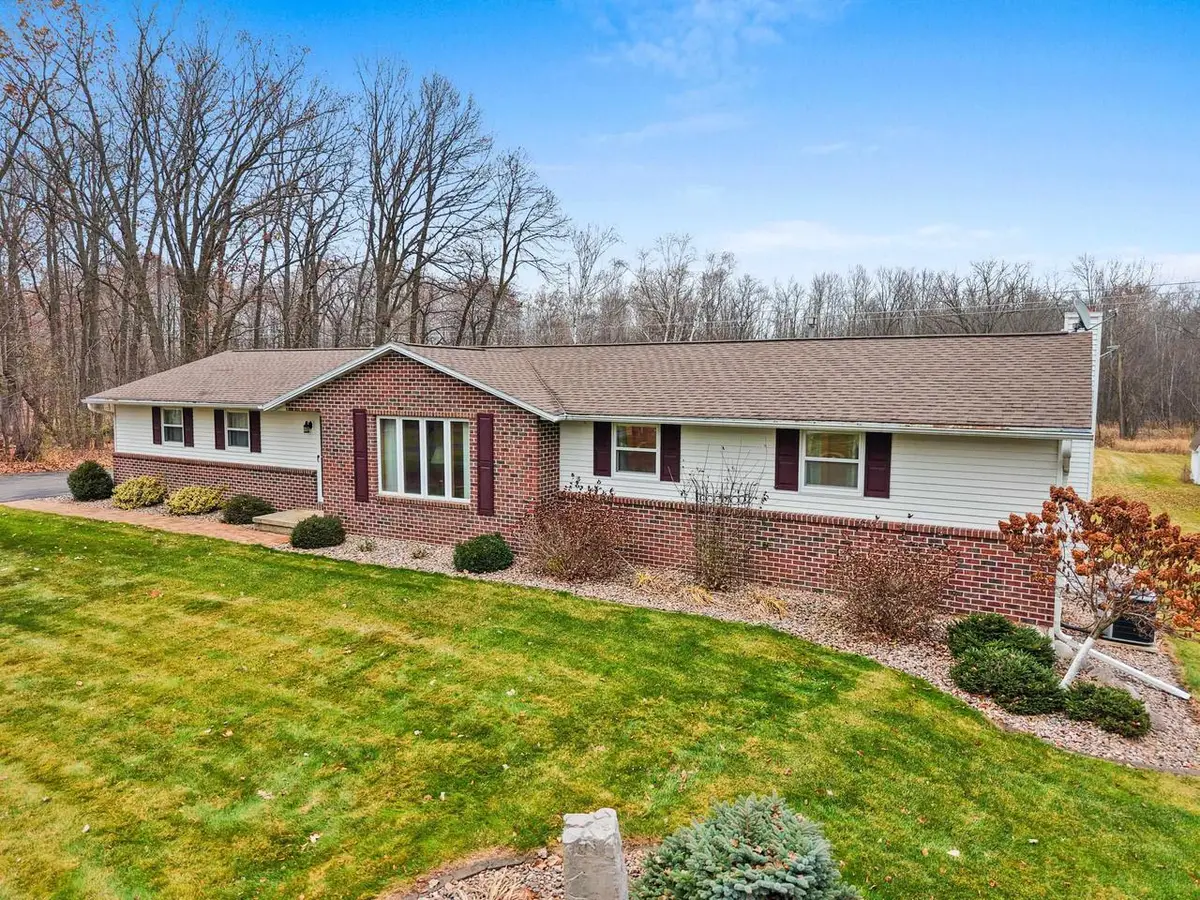 1420 GENEVA ROAD, De Pere, WI 54115 - Image #1