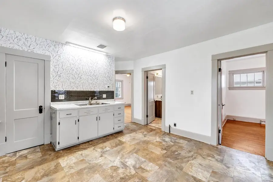 1472 HARVEY STREET, Green Bay, WI 54302 - Image #2