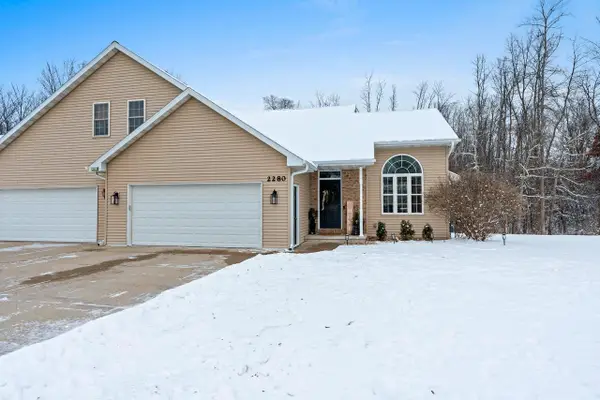 2280 SOUTHERN CROSS ROAD, Green Bay, WI 54303
