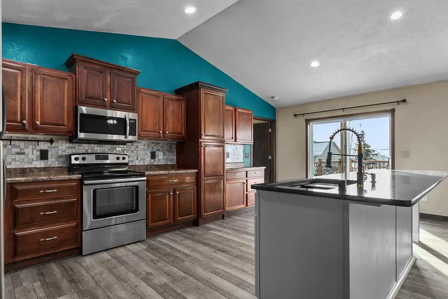 2041 FOXLAND STREET, Kaukauna, WI 54130 - Image #2