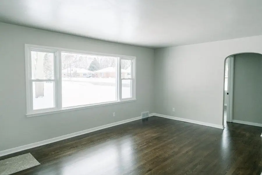 703 THRUSH STREET, Green Bay, WI 54303 - Image #3