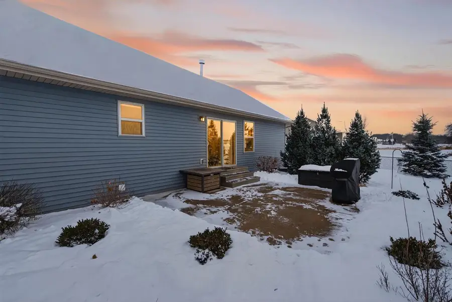 W7295 MIDNIGHT WAY, Greenville, WI 54942 - Image #2