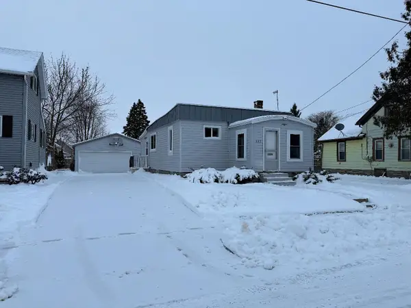 843 BISMARCK AVENUE, Oshkosh, WI 54902