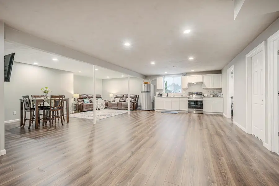 4647 N CHERRYVALE AVENUE, Appleton, WI 54913 - Image #2