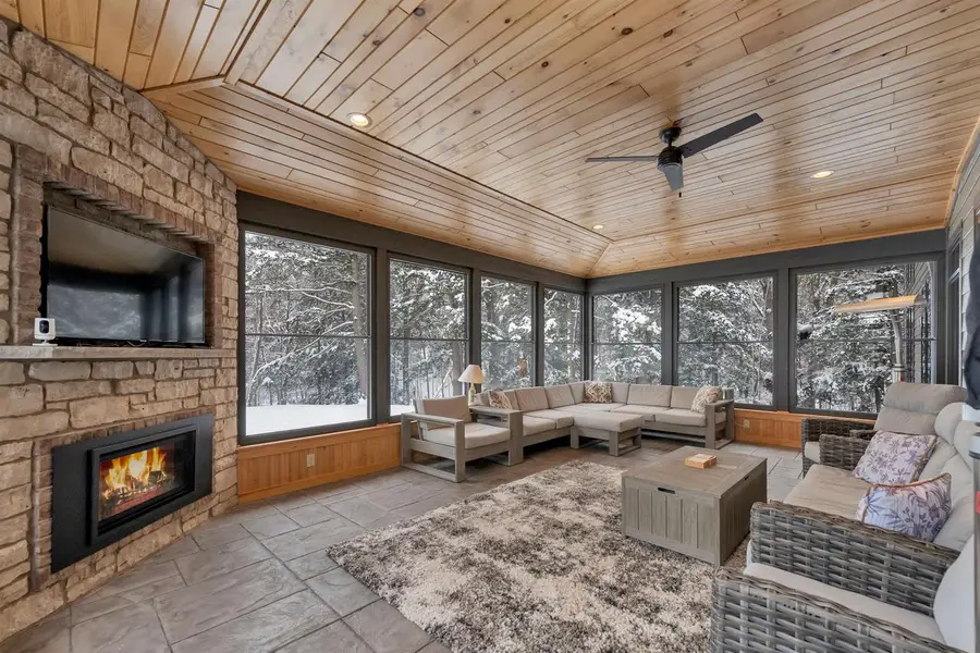 2458 COPPER LANE, Green Bay, WI 54311 - Image #3