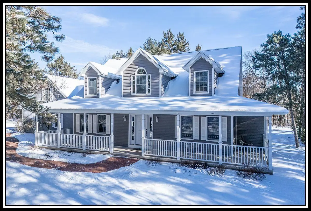 N3443 OAKWOOD PASS, New London, WI 54961 - Image #1