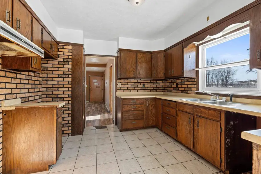 651 N WISCONSIN STREET, Berlin, WI 54923 - Image #3