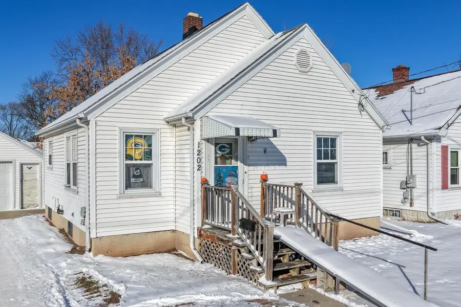 1202 12TH AVENUE, Green Bay, WI 54304 - Image #3