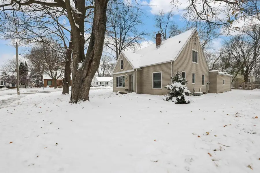 620 N DOUGLAS STREET, Appleton, WI 54914 - Image #3