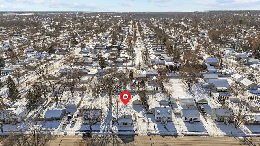 1897 E NEWBERRY STREET, Appleton, WI 54915 - Image #2