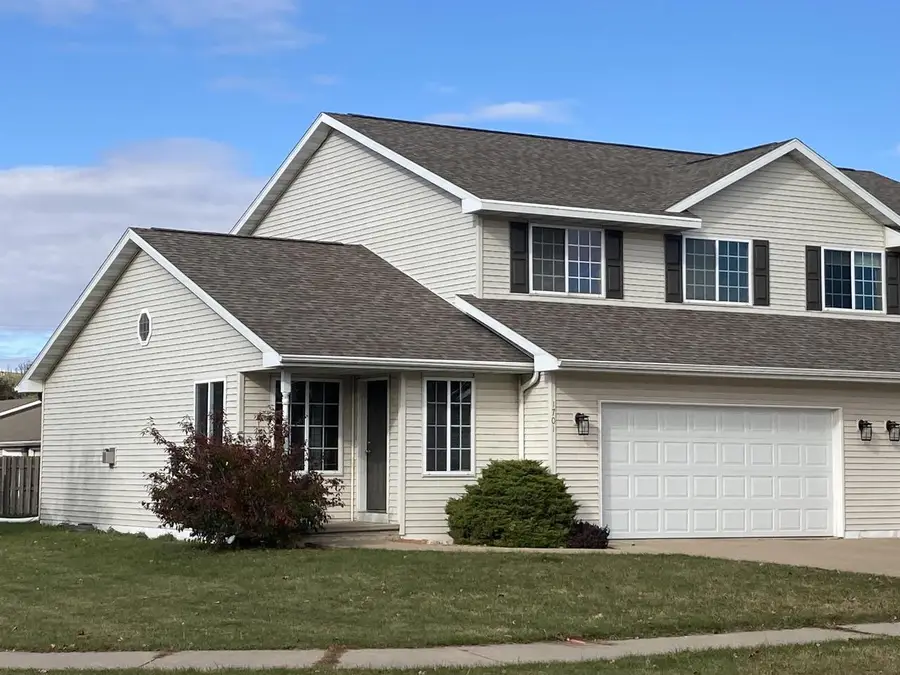 1701 MEADOWVIEW LANE, Little Chute, WI 54140 - Image #2