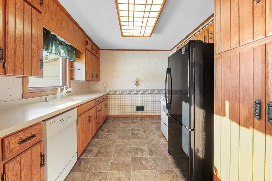 W6807 W GROVE STREET, Fond Du Lac, WI 54937 - Image #2