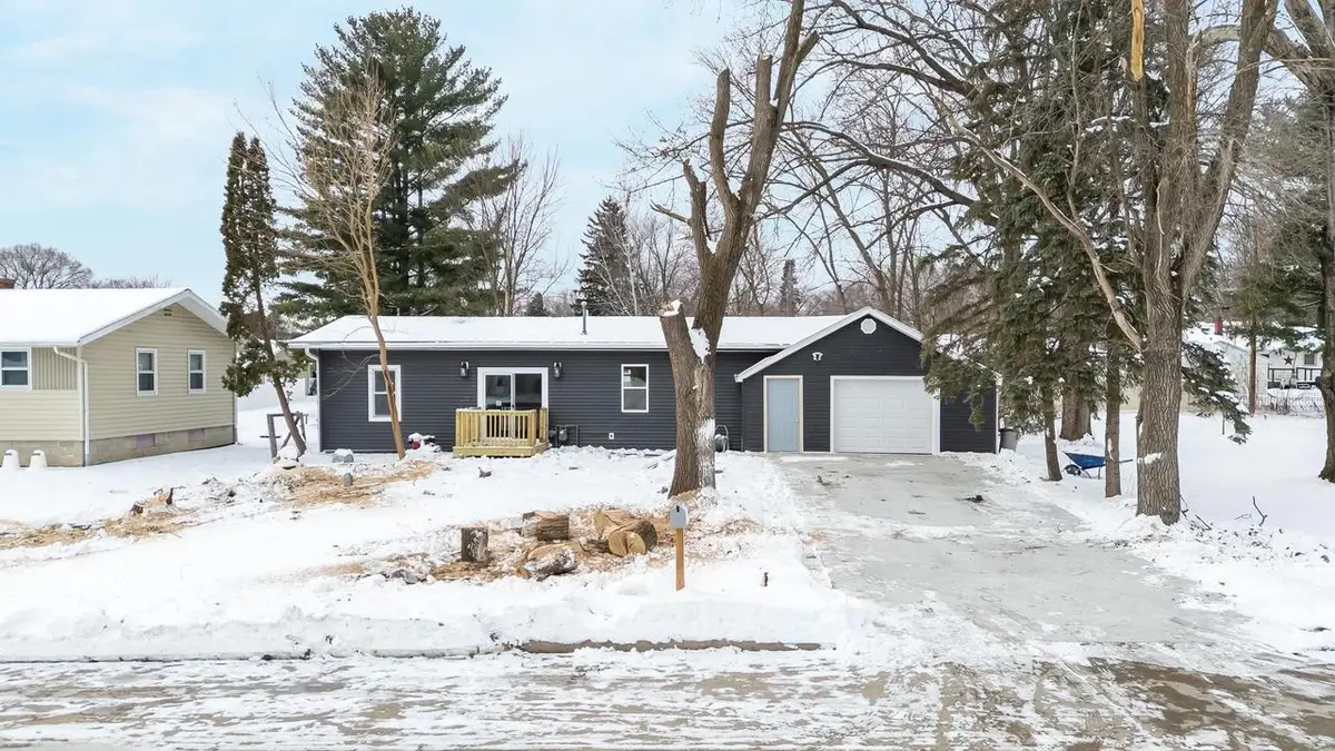 161 S JOHNSON STREET, Berlin, WI 54923 - Image #1
