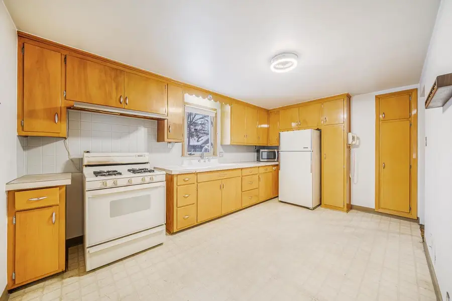 461 OAKLAWN AVENUE, Green Bay, WI 54304 - Image #3